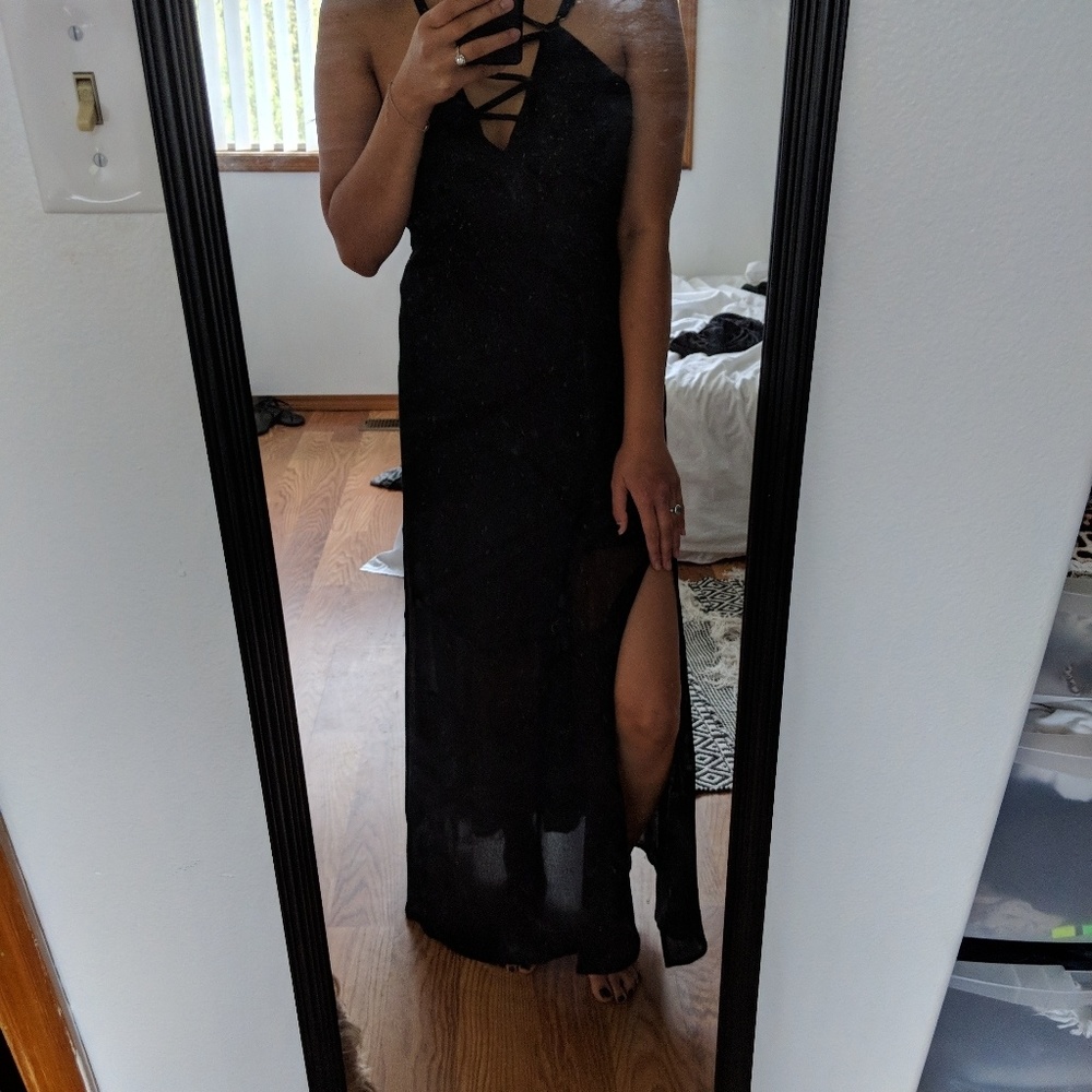 Premonition Oasis black gown size XS
